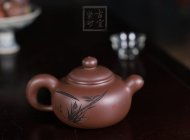 《汲泉》宜興紫砂壺汲泉助理工藝美術(shù)師手工底槽青泡茶壺具