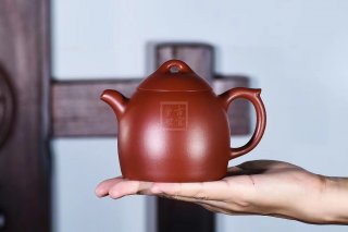 《秦權(quán)》宜興紫砂壺全手工茶壺老師大紅袍秦權(quán)